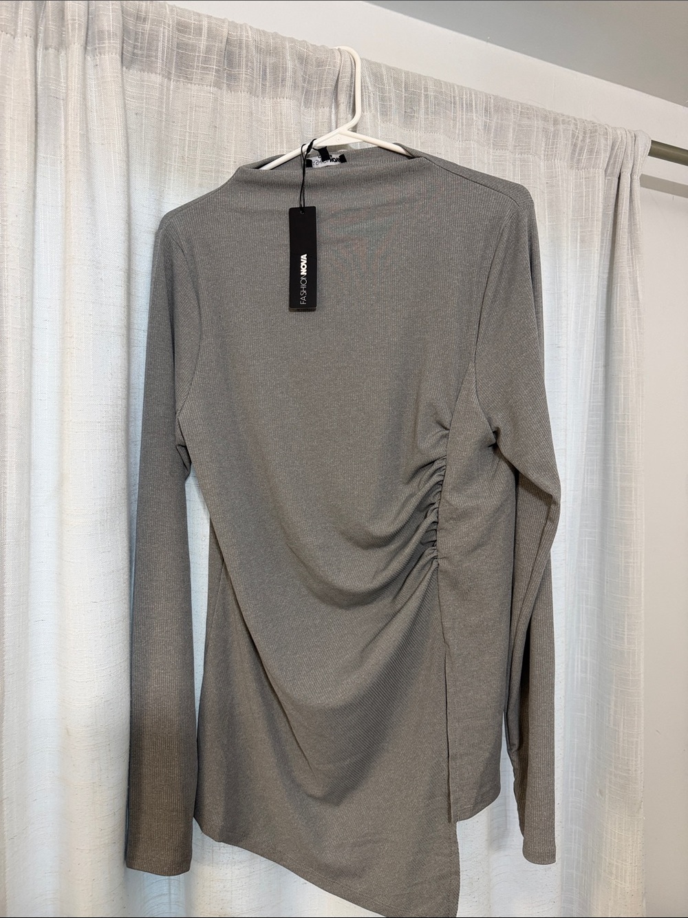 Fashion Nova Heather Gray Long Sleeve Side-Ruched Top